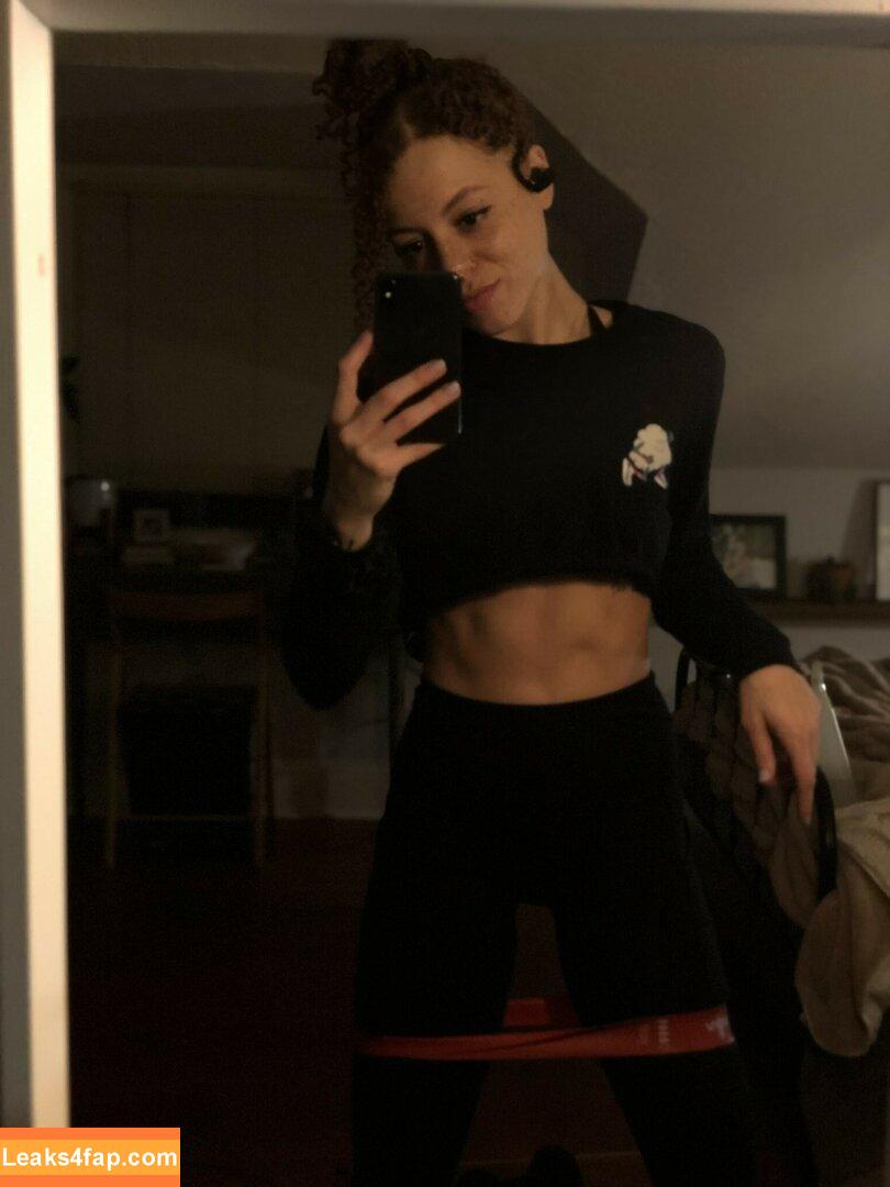 Fitness & Muscle Girls / lauramariemasse / valeria_ammirato leaked photo photo #0394