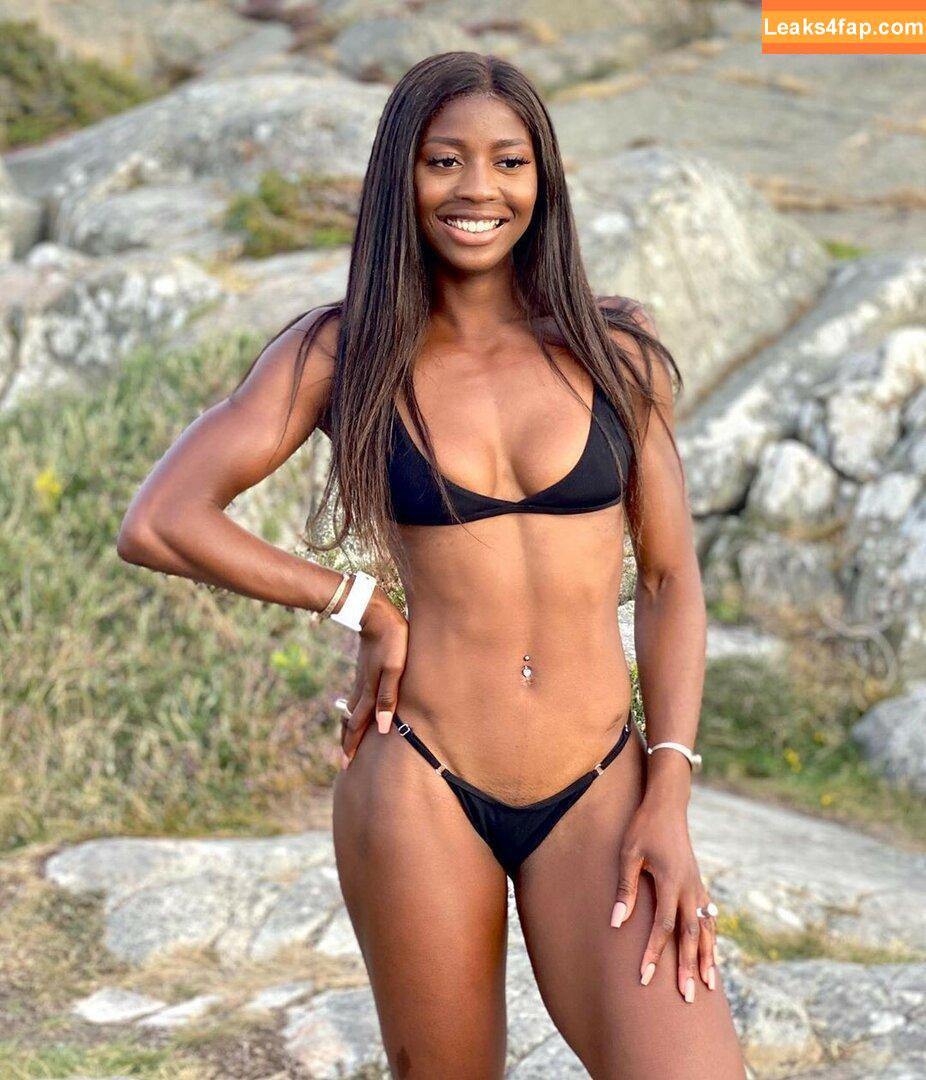 Fitness & Muscle Girls / lauramariemasse / valeria_ammirato слитое фото фото #0404