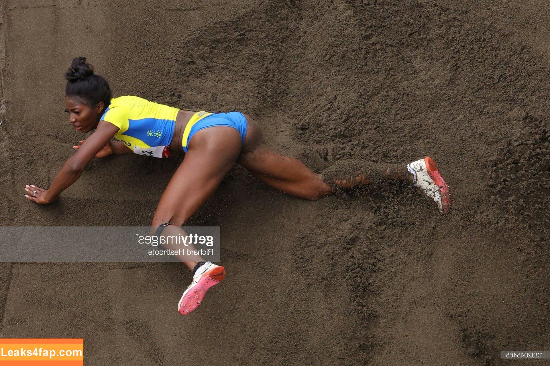 Fitness & Muscle Girls / lauramariemasse / valeria_ammirato leaked photo photo #0419