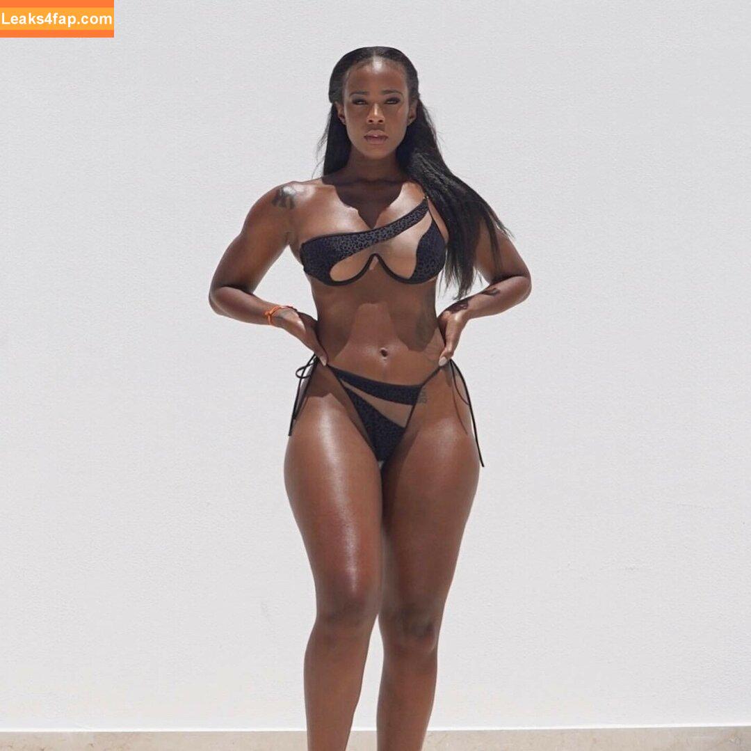 Fitness & Muscle Girls / lauramariemasse / valeria_ammirato leaked photo photo #0455