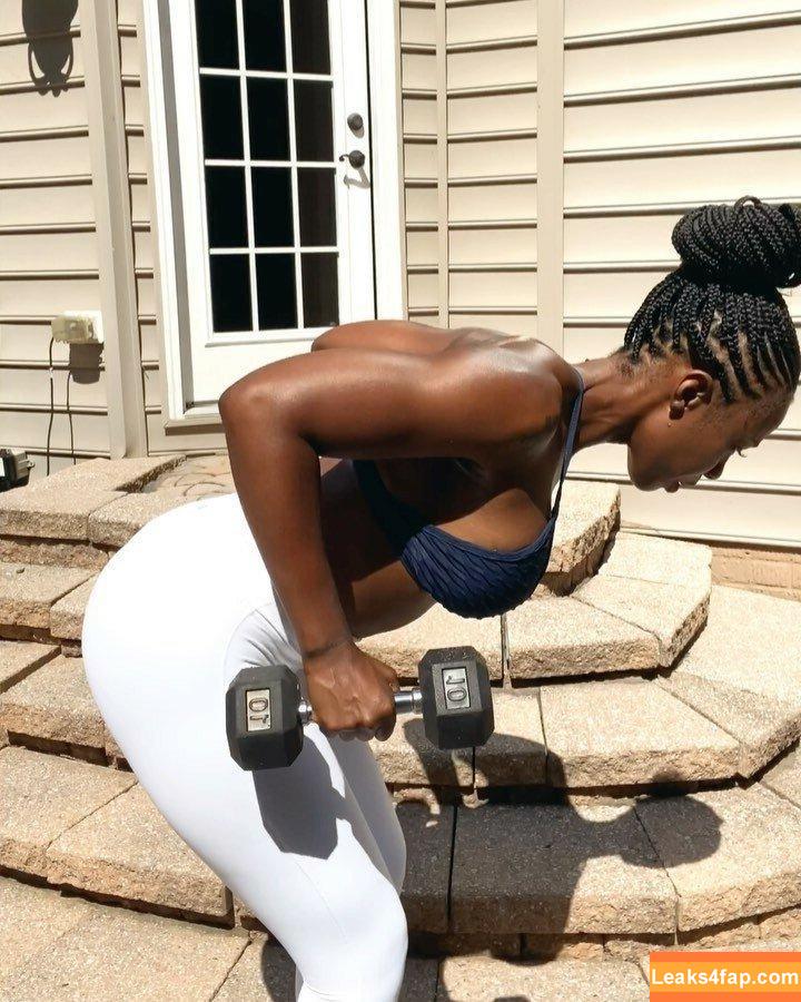 Fitness & Muscle Girls / lauramariemasse / valeria_ammirato leaked photo photo #0461