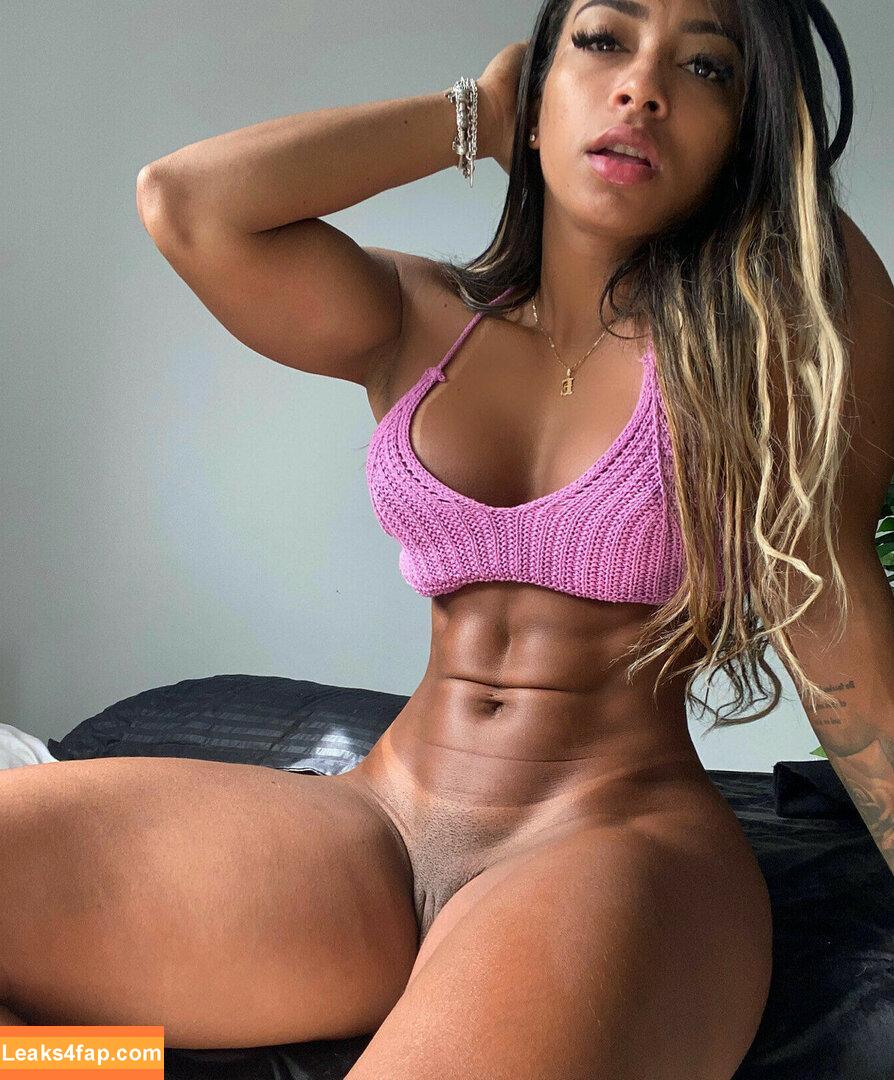 Fitness & Muscle Girls / lauramariemasse / valeria_ammirato слитое фото фото #0733