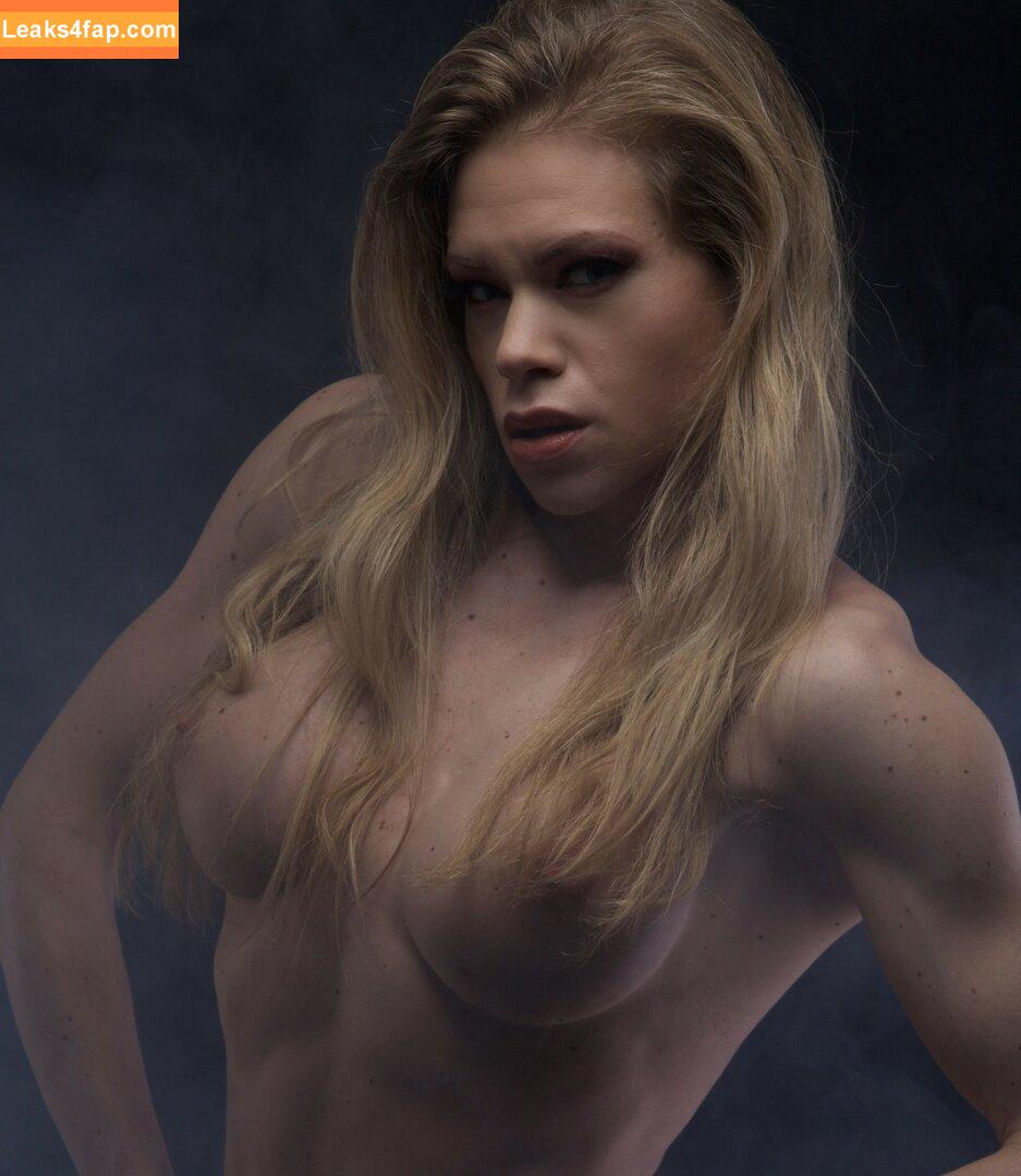 Fitness & Muscle Girls / lauramariemasse / valeria_ammirato слитое фото фото #0850