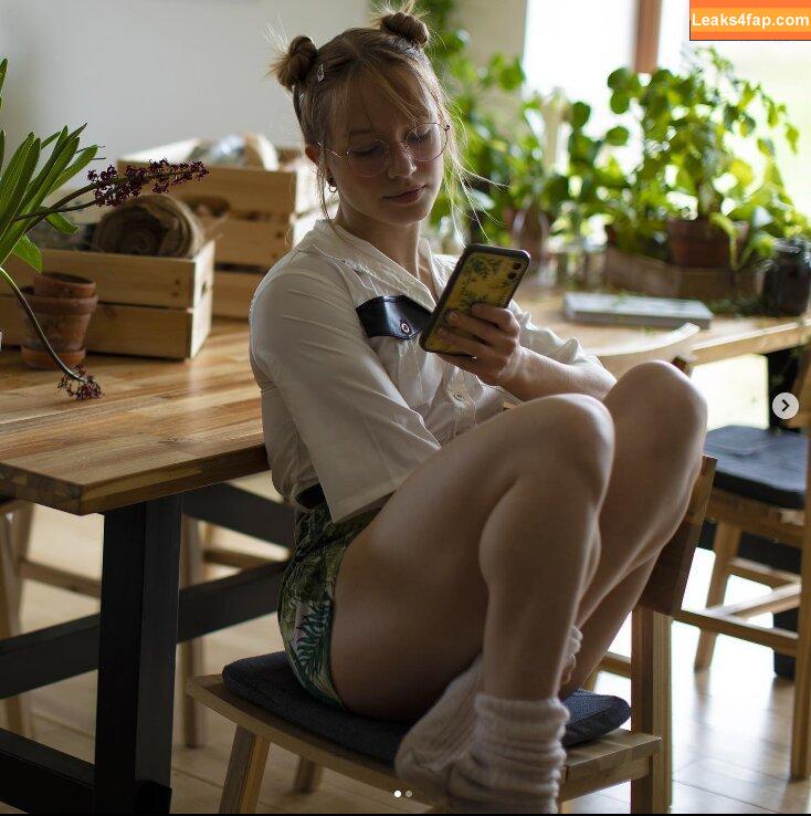 Fitness & Muscle Girls / lauramariemasse / valeria_ammirato слитое фото фото #0987