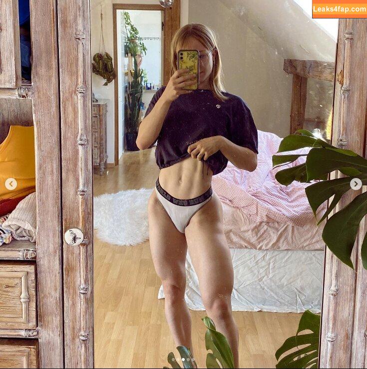 Fitness & Muscle Girls / lauramariemasse / valeria_ammirato слитое фото фото #0989