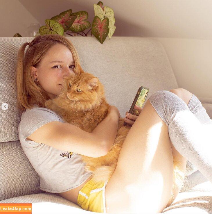 Fitness & Muscle Girls / lauramariemasse / valeria_ammirato слитое фото фото #1013