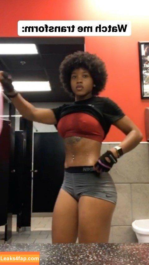 Fitness & Muscle Girls / lauramariemasse / valeria_ammirato слитое фото фото #1056