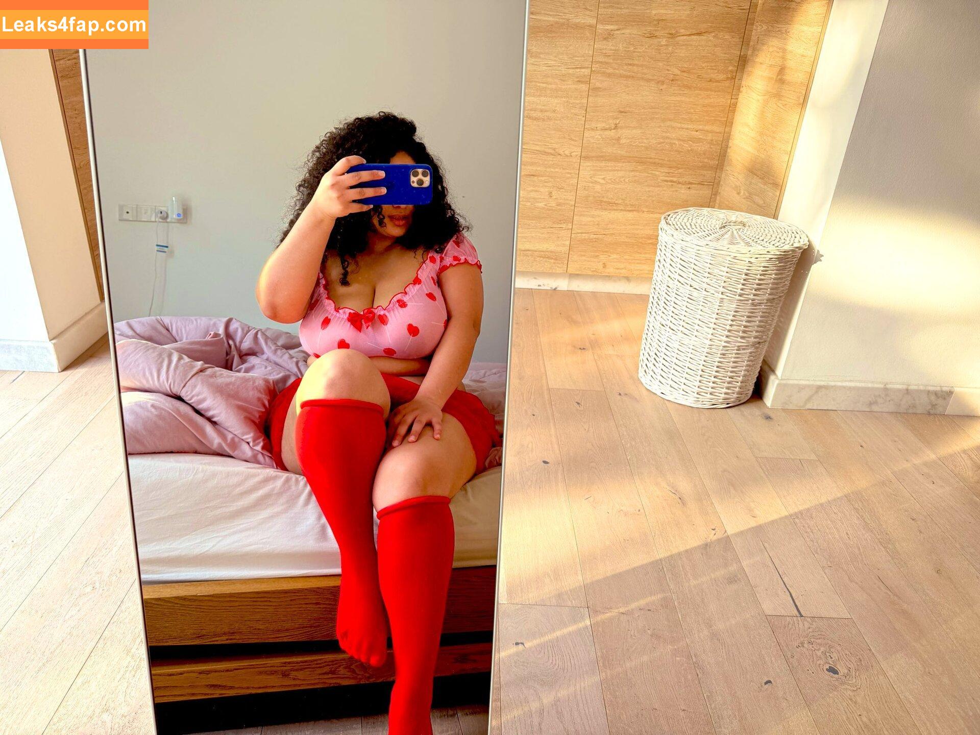 fizzyhasrizz / fizzy-rizzy leaked photo photo #0003