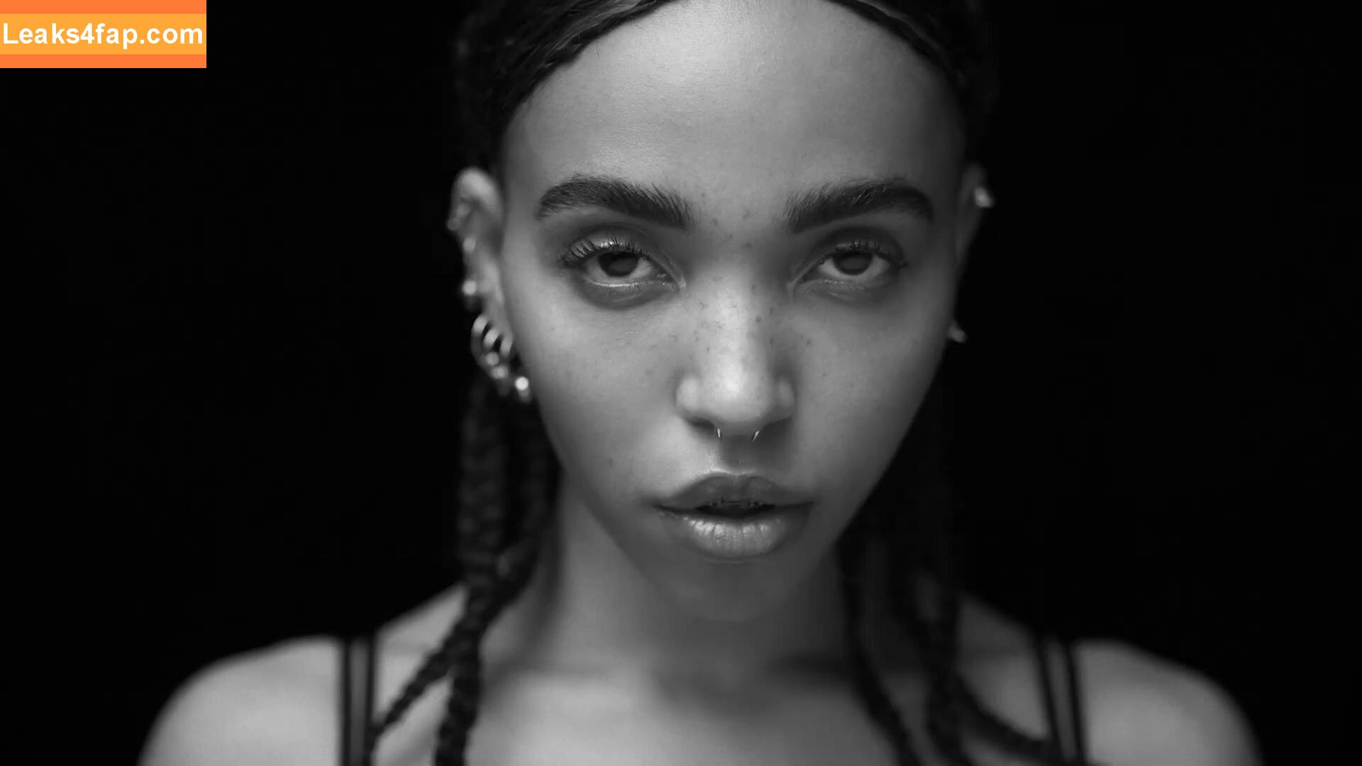 FKA Twigs / FKAtwigs / febbytwigs leaked photo photo #0001