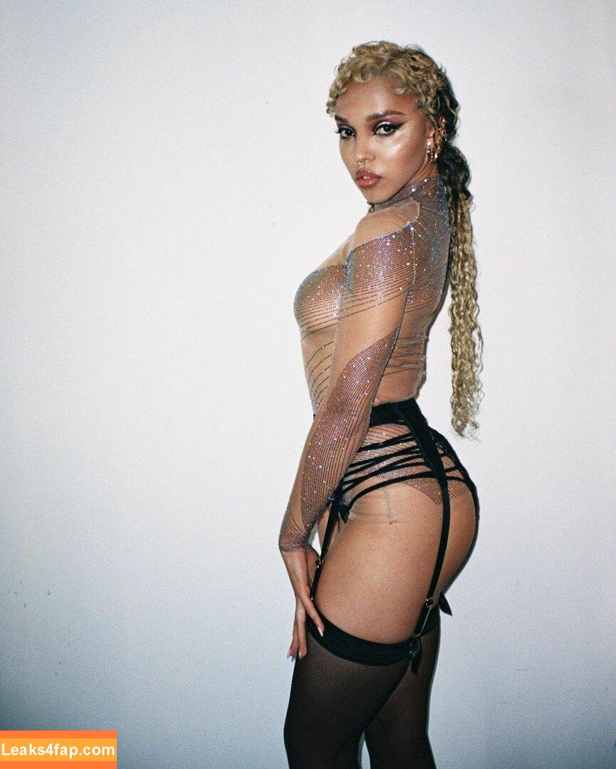 FKA Twigs / FKAtwigs / febbytwigs leaked photo photo #0018