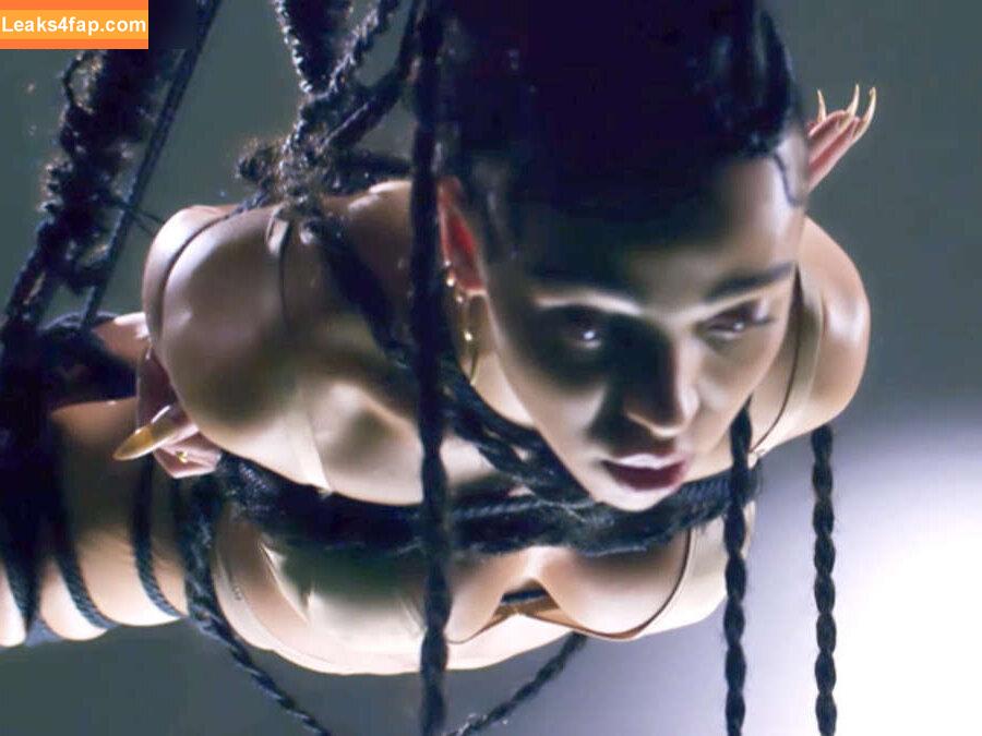 FKA Twigs / FKAtwigs / febbytwigs leaked photo photo #0116
