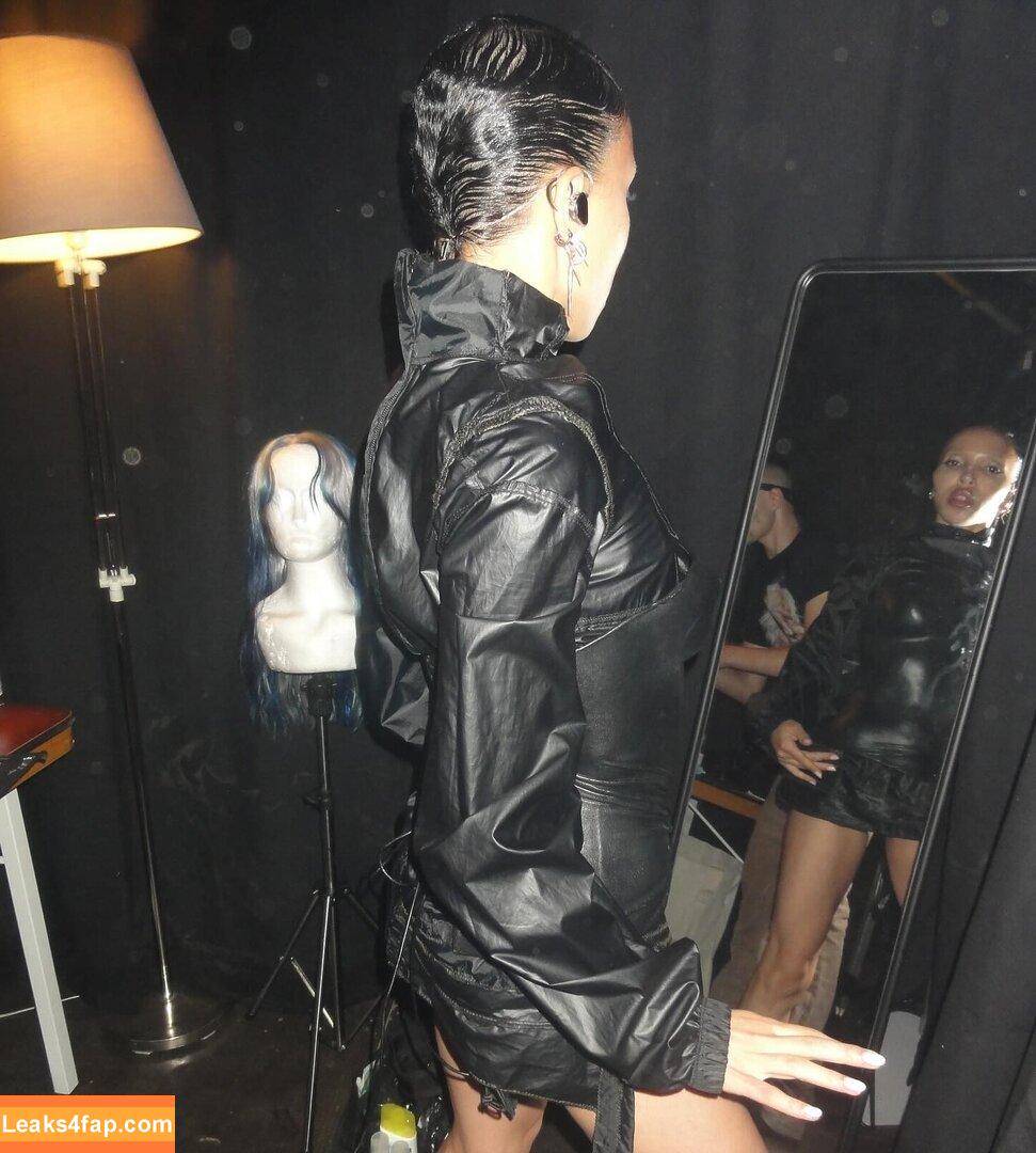 FKA Twigs / FKAtwigs leaked photo photo #0396