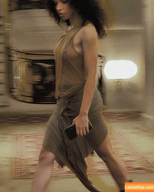FKA Twigs photo #0006