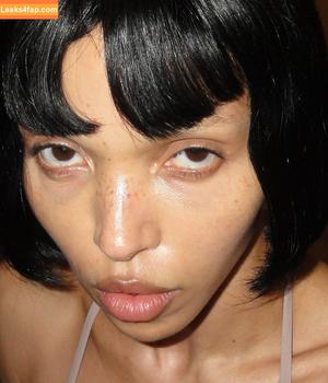 FKA Twigs photo #0403