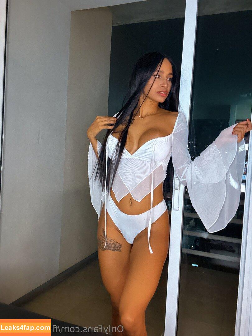 flaquitabella / ericka_flakita leaked photo photo #0566