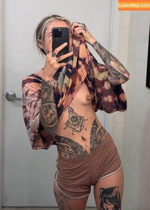 Flat Chests photo #0018