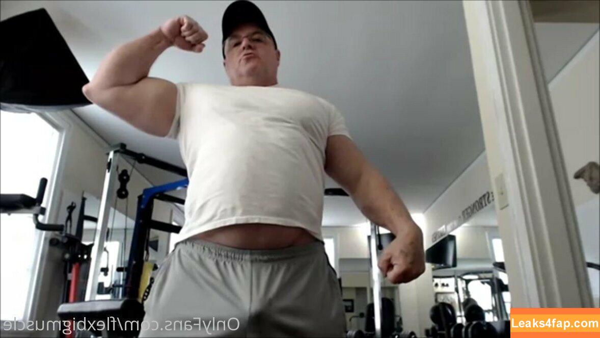flexbigmuscle /  leaked photo photo #0045