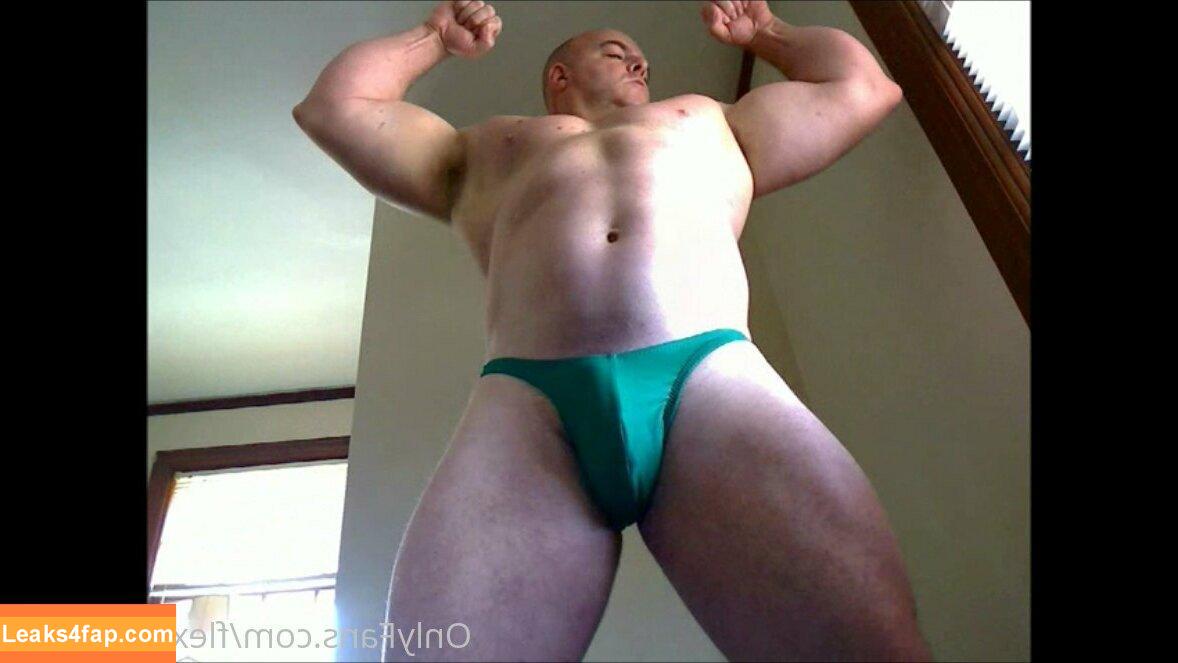 flexbigmuscle /  leaked photo photo #0074