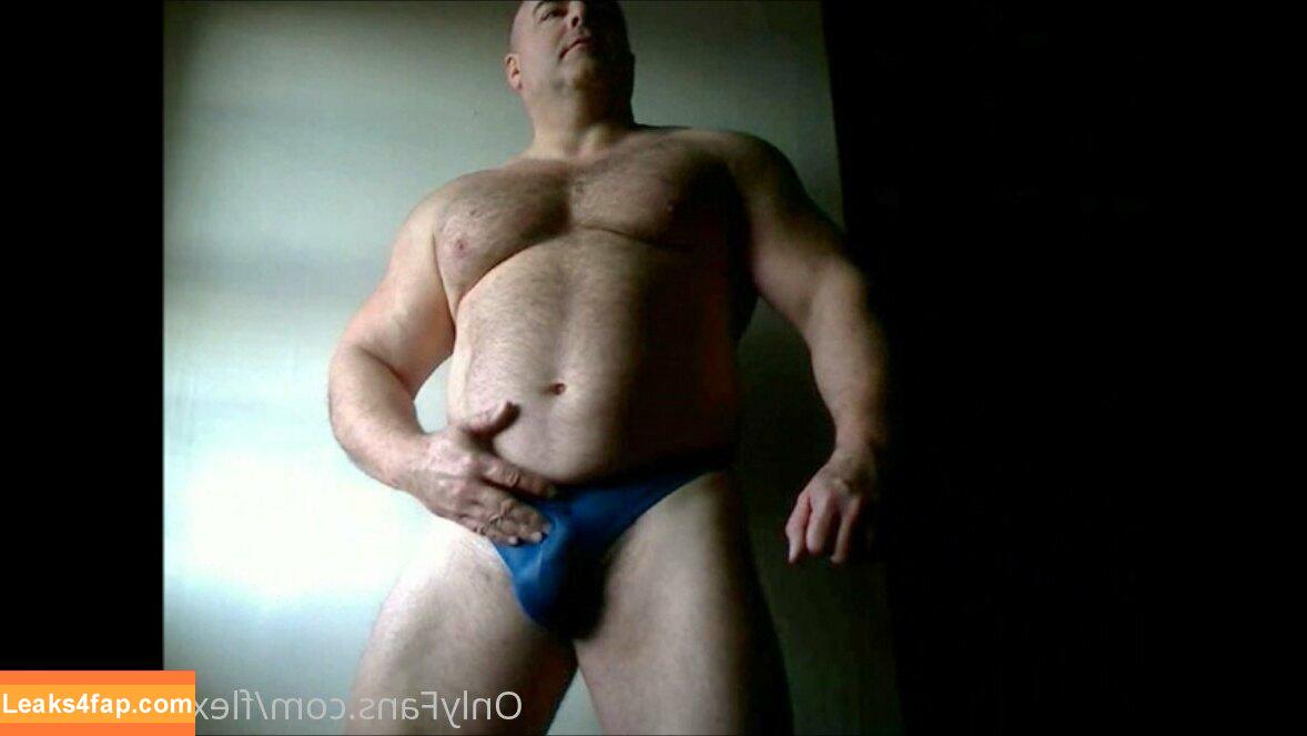 flexbigmuscle /  leaked photo photo #0075