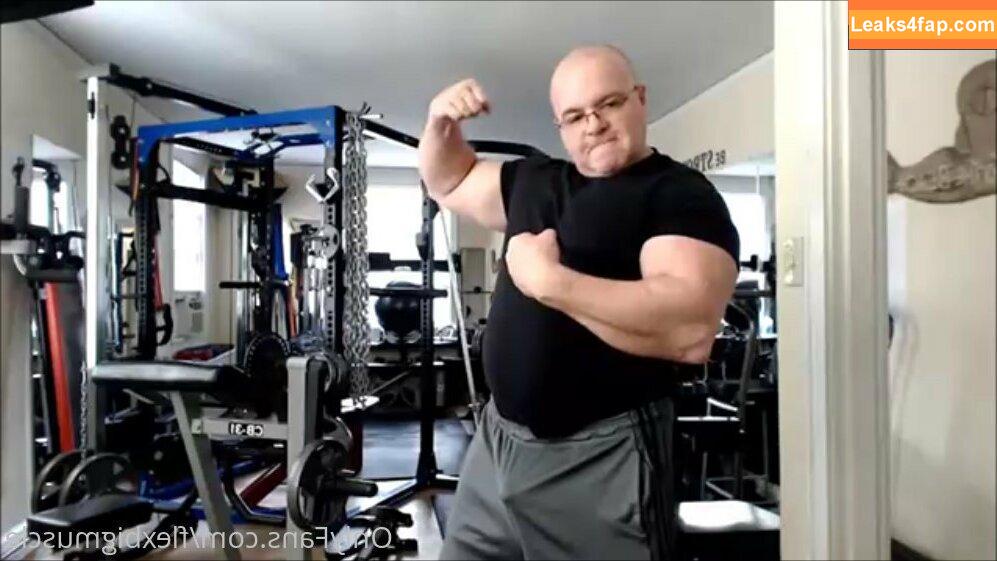 flexbigmuscle /  leaked photo photo #0086