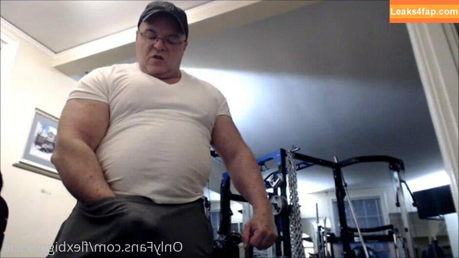 flexbigmuscle /  leaked photo photo #0093
