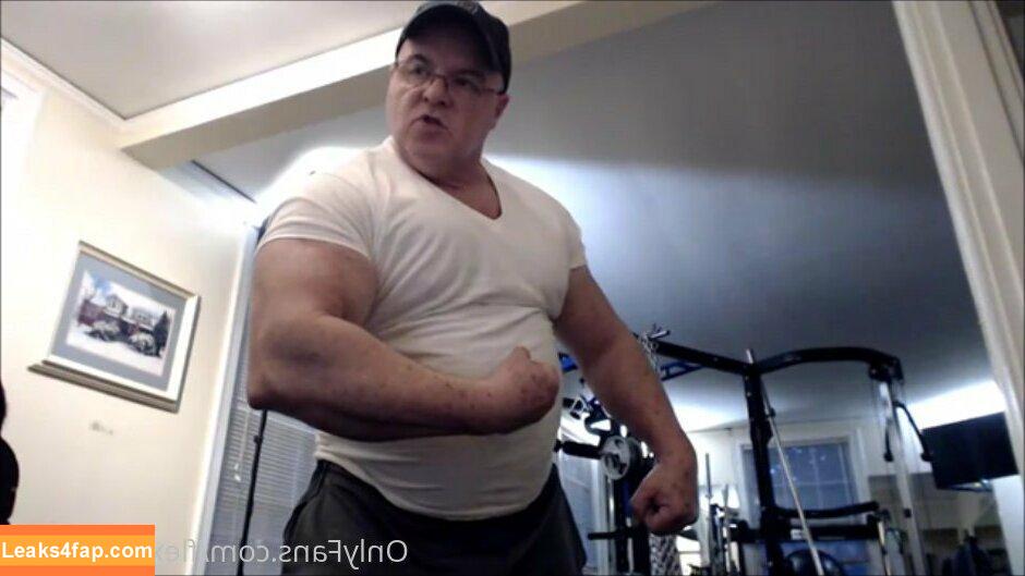 flexbigmuscle /  leaked photo photo #0094