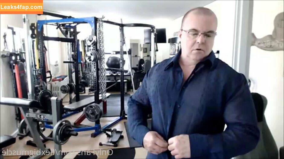 flexbigmuscle /  leaked photo photo #0095