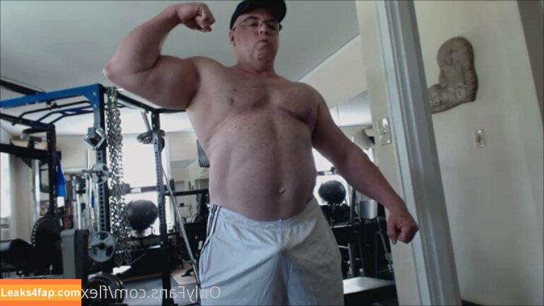 flexbigmuscle /  leaked photo photo #0202