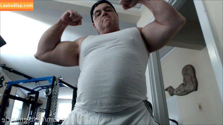 flexbigmuscle /  leaked photo photo #0223