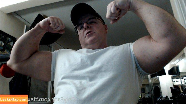 flexbigmuscle /  leaked photo photo #0234