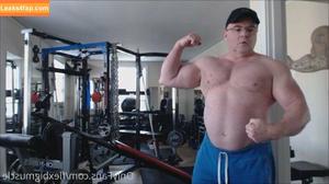 flexbigmuscle photo #0009