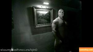 flexbigmuscle photo #0054