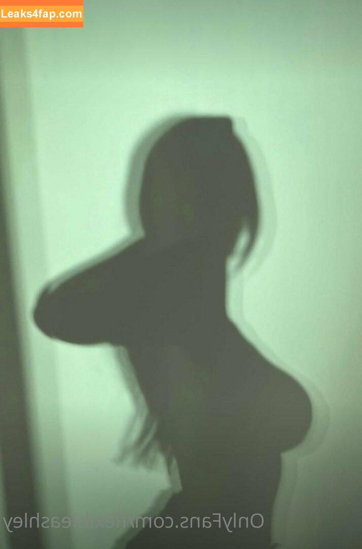 flexibleashley / ashleyniccoleacro leaked photo photo #0104