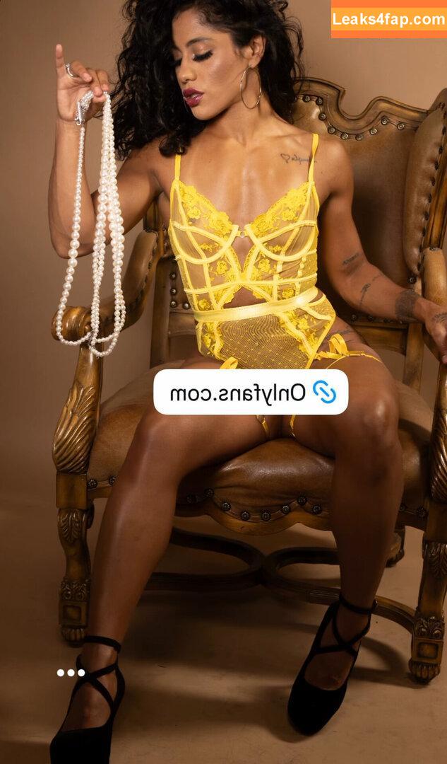 flopajares / Carameltreattt / Florencia Britos / Florencia Pajares / iamcaramelbrunettee leaked photo photo #0014