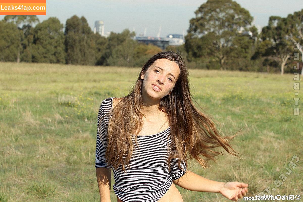 Flora / Candy_flo / desi.flora / florafaunauniverse leaked photo photo #0051