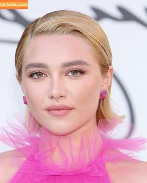 Florence Pugh photo #0019