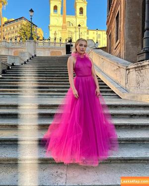 Florence Pugh photo #0021