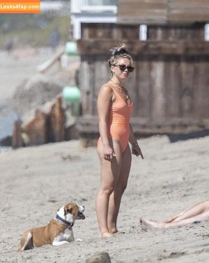 Florence Pugh photo #0039