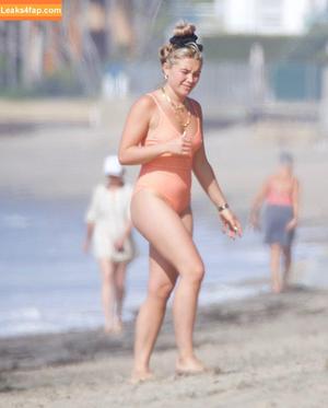 Florence Pugh photo #0042