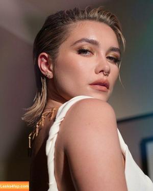 Florence Pugh photo #0090