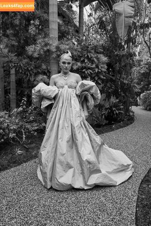 Florence Pugh photo #0223