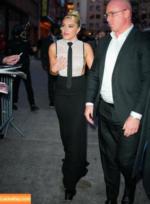 Florence Pugh photo #0234