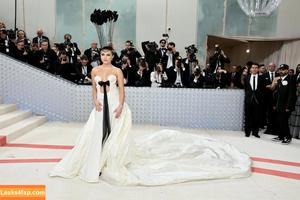 Florence Pugh photo #0306