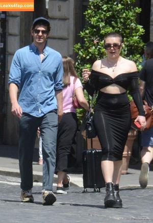 Florence Pugh photo #0328