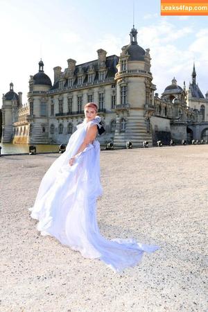 Florence Pugh photo #0374