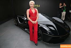 Florence Pugh photo #0488