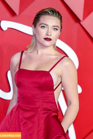 Florence Pugh photo #0545