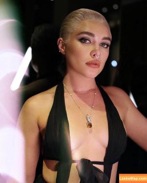 Florence Pugh photo #0561