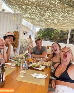 Florence Pugh photo #0669