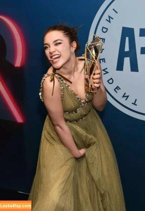 Florence Pugh photo #0813